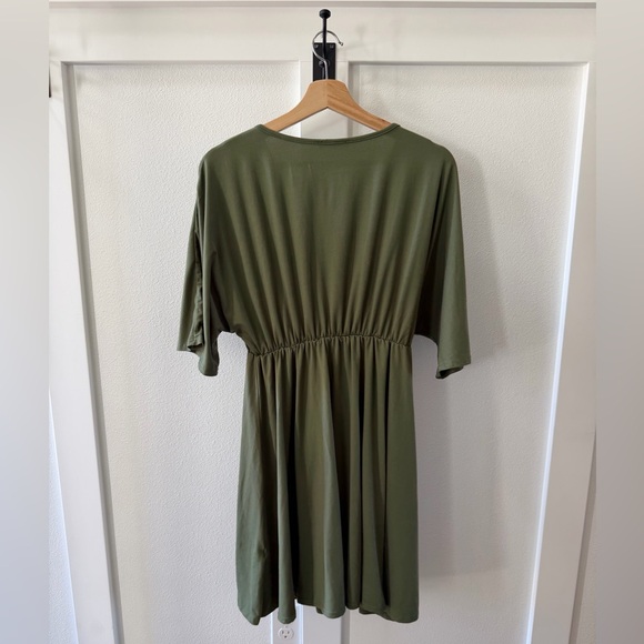 NEVER WORN Ekouaer Olive Green Maternity Nursing/Labor and Delivery Gown - Picture 2 of 8
